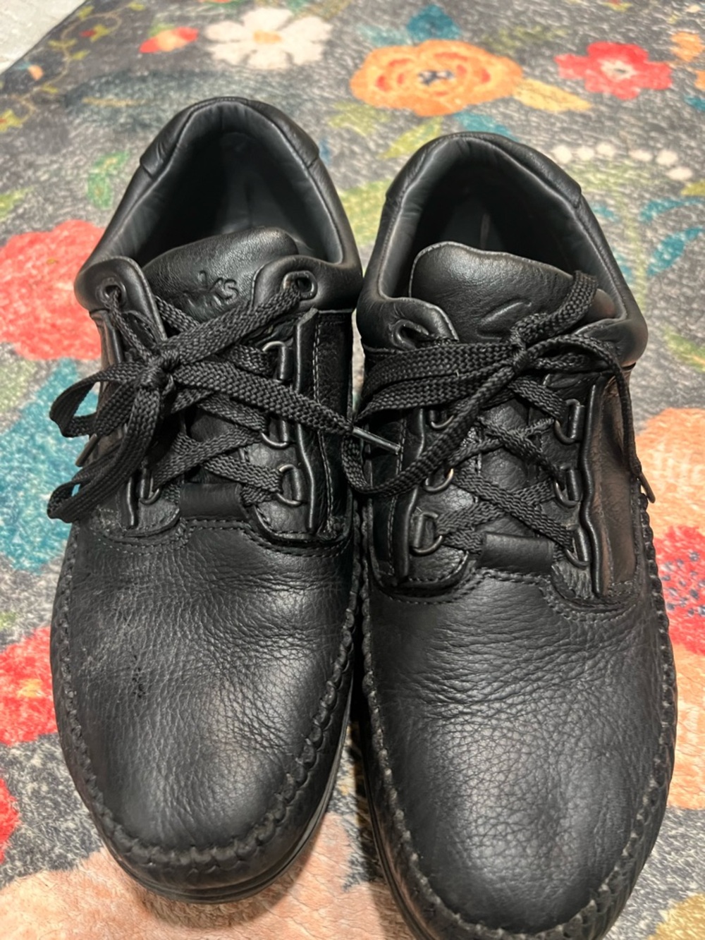 Clarks Men’s Black Leather Lace-Up Casual Loafers